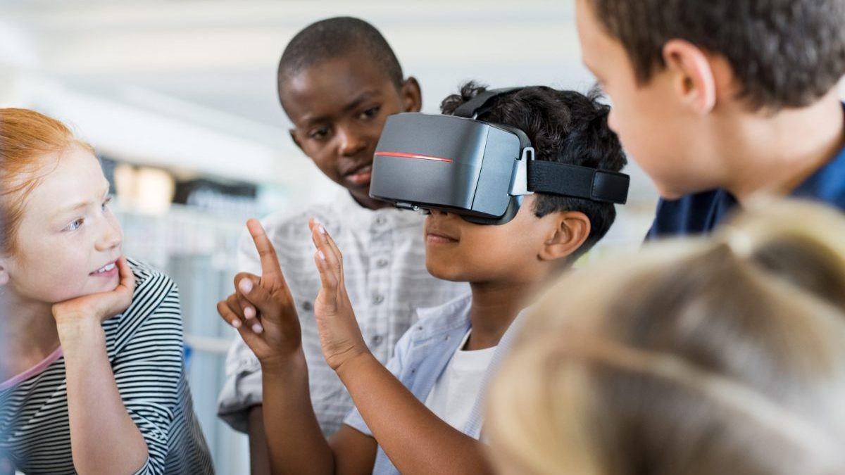 Can Using Virtual Reality Technology Improve Your Eyesight?